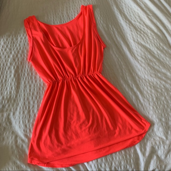 3/$20 divided by h&m tank dress (*PINK* not red) - Picture 2 of 3